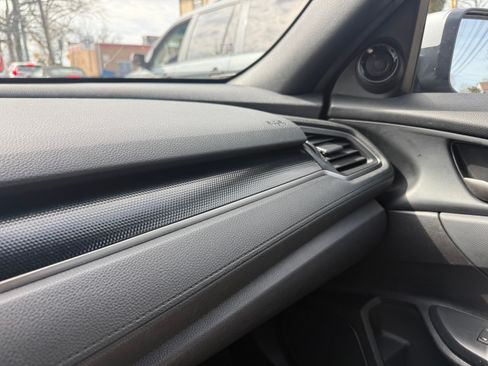 Used 2021 Honda Civic Sport image 6