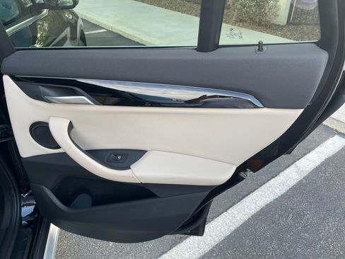 Used 2019 BMW X1 sDrive28i image 14