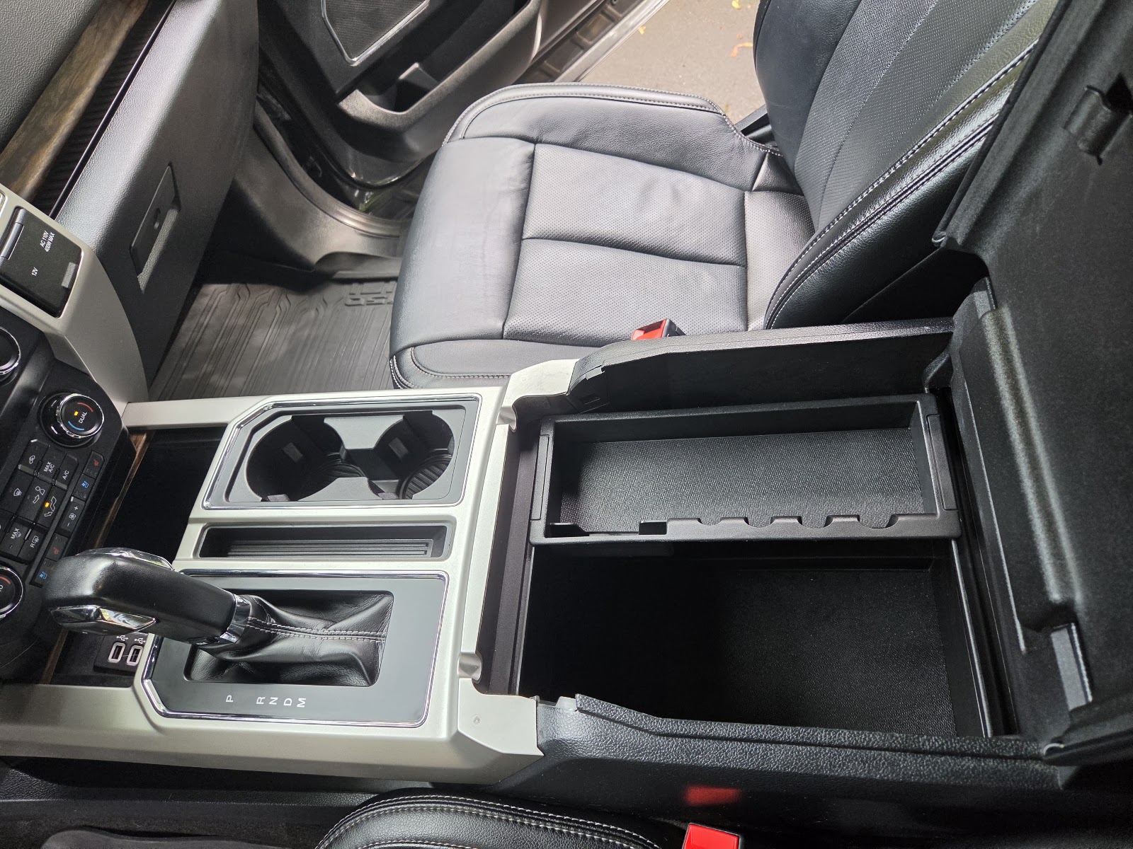 Used 2020 Ford F150 Lariat w/ Equipment Group 501A Mid AWD/4WD image 17