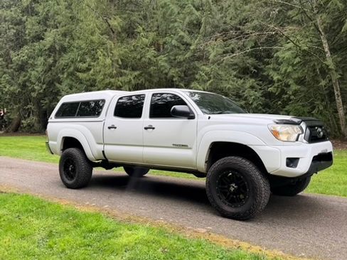 Used 2015 Toyota Tacoma 4x4 Double Cab image 6