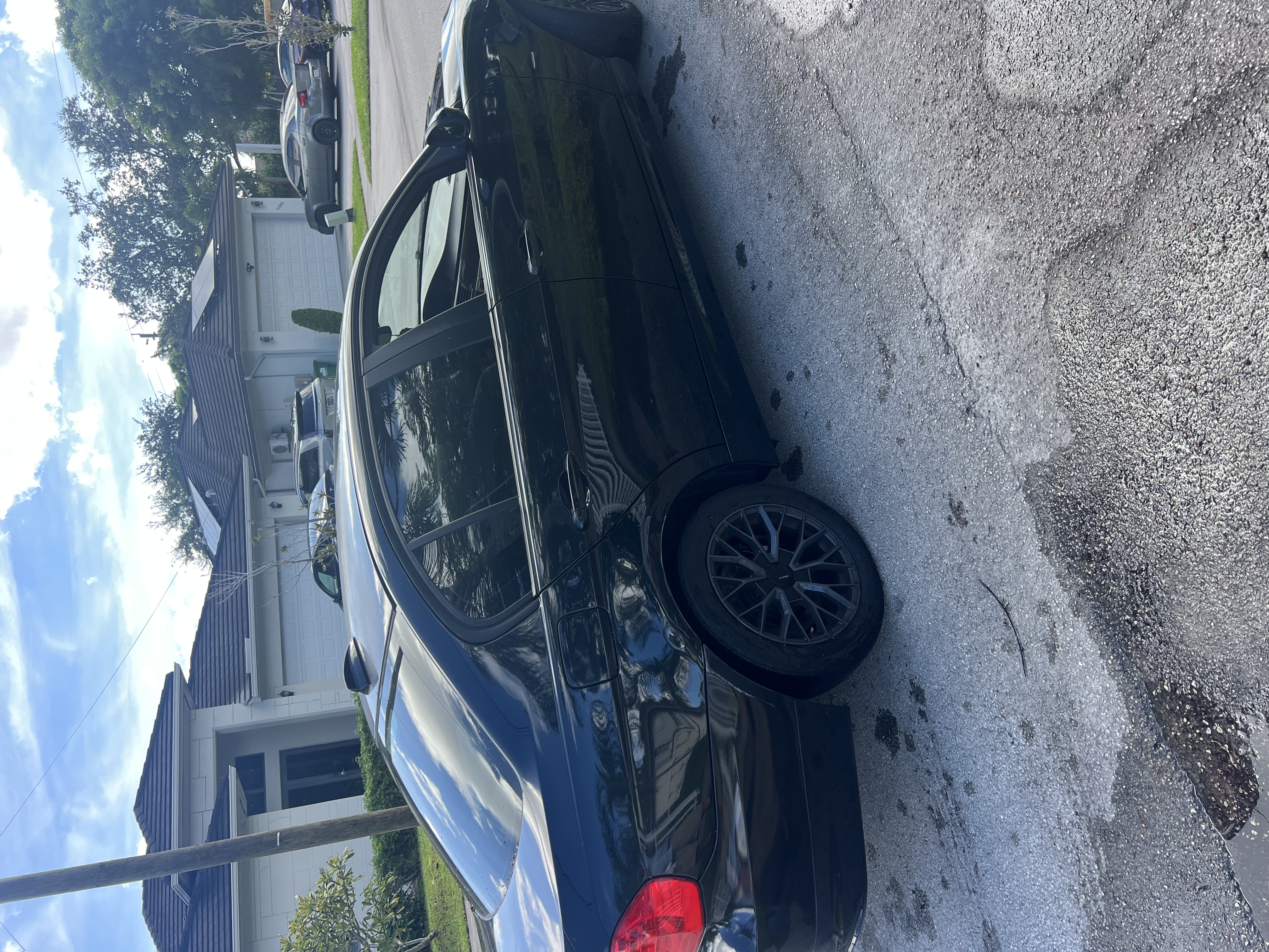 Used 2009 BMW 328i xDrive Sedan AWD/4WD image 8