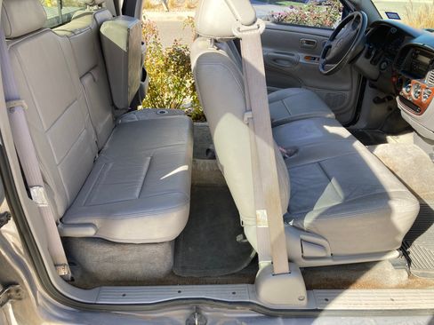 Used 2000 Toyota Tundra SR5 image 13