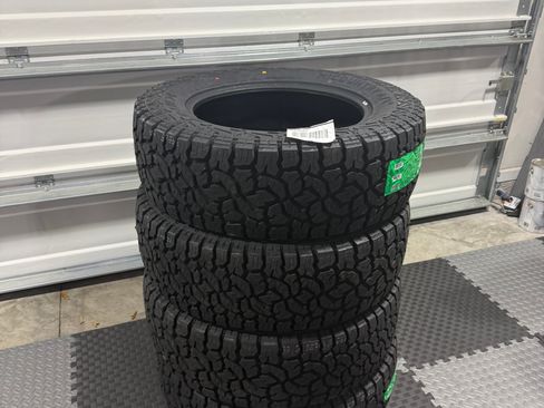 Used 2023 GMC Yukon XL SLT image 7