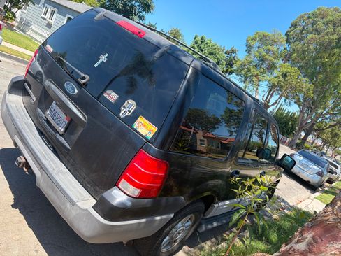 Used 2003 Ford Expedition XLT RWD image 9