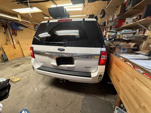 Used 2017 Ford Expedition EL Limited w/ Equipment Group 301A image 6