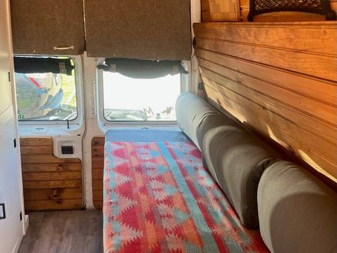 Used 2003 Ford E-250 and Econoline 250 image 11