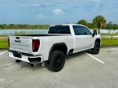 Used 2023 GMC Sierra 2500 AT4 w/ AT4 Preferred Package AWD/4WD image 6