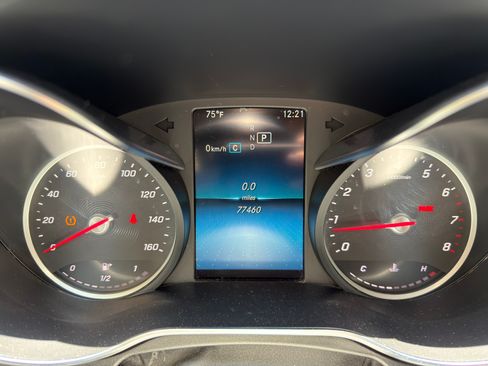 Used 2019 Mercedes-Benz C 300 Sedan image 9