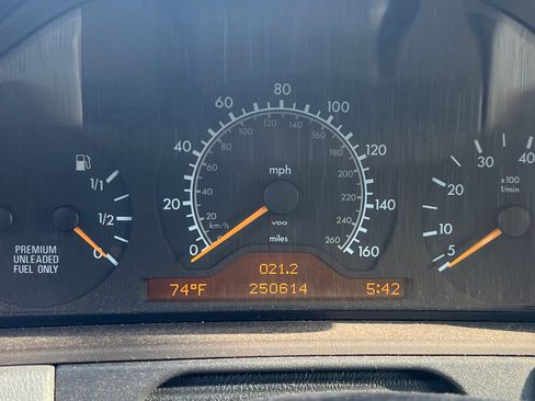 Used 1997 Mercedes-Benz E 320 Sedan image 10