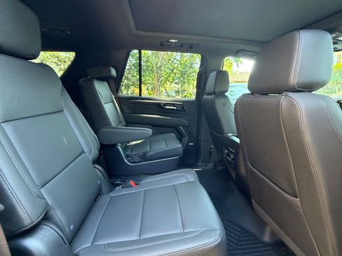 Used 2025 Chevrolet Tahoe LT w/ Comfort Package AWD/4WD image 12