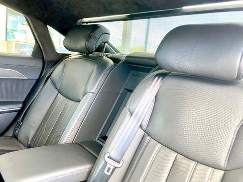 Used 2020 Audi A8 L 4.0T w/ Sport Plus Package image 15