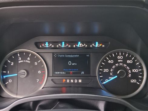 Used 2019 Ford F150 XLT w/ Equipment Group 302A Luxury image 16