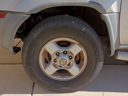 Used 2002 Nissan Xterra XE w/ (UTL) Utility Pkg RWD image 17