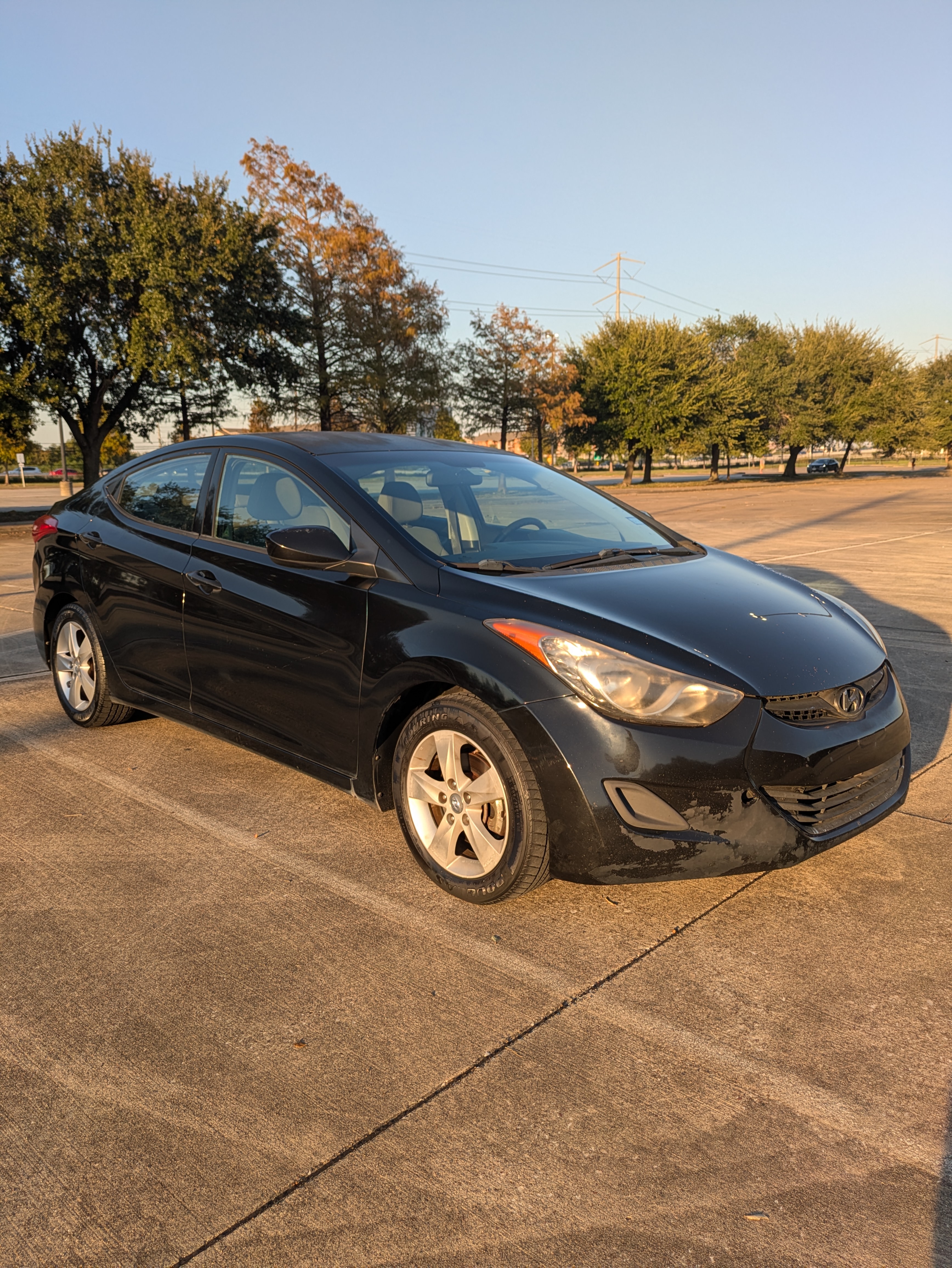Used 2013 Hyundai Elantra GLS FWD image 10
