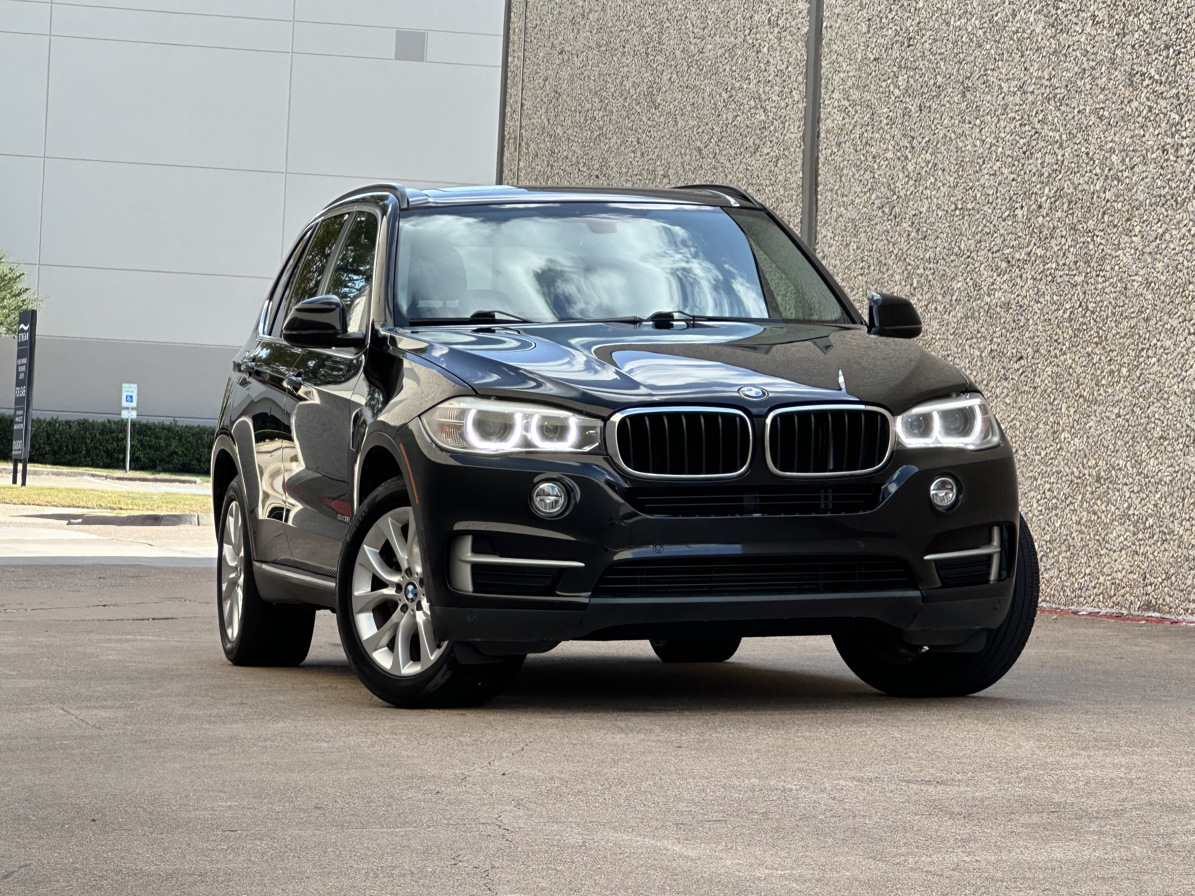 Used 2016 BMW X5 xDrive35i AWD/4WD image 1