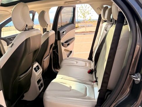 Used 2017 Ford Edge Titanium w/ Equipment Group 302A AWD/4WD image 12