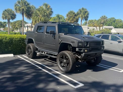 Used 2005 HUMMER H2 SUT w/ Preferred Equipment Group AWD/4WD image 5