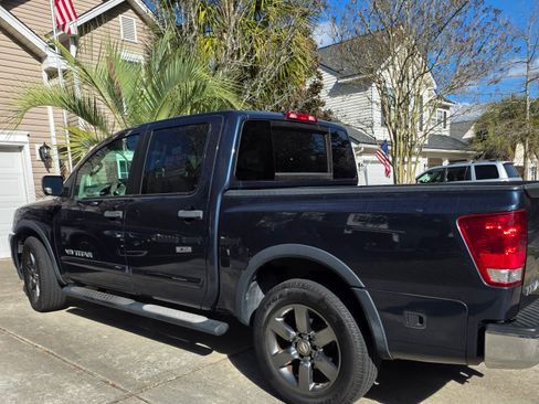Used 2015 Nissan Titan SV w/ SV Value Truck Package image 2