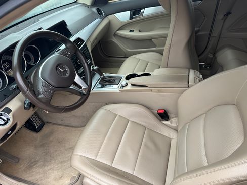 Used 2012 Mercedes-Benz C 250 Coupe image 12
