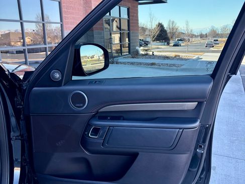 Used 2018 Land Rover Discovery HSE Luxury image 10