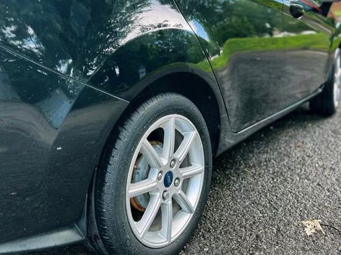 Used 2019 Ford Fiesta SE w/ Equipment Group 201A FWD image 9