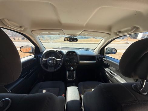 Used 2016 Jeep Compass Sport w/ Power Value Group image 11