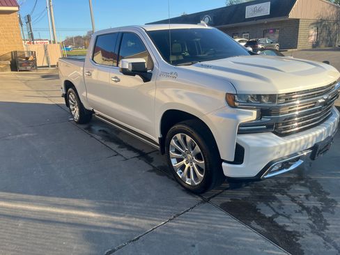 Used 2020 Chevrolet Silverado 1500 High Country w/ Technology Package image 1