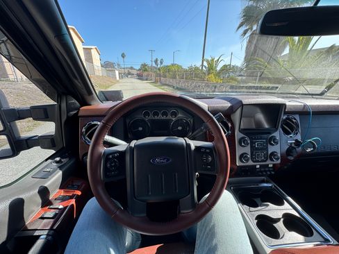 Used 2014 Ford F250 King Ranch image 23