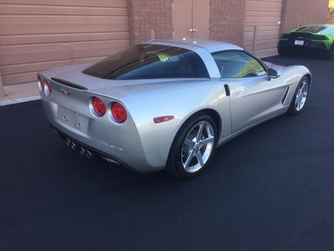 Used 2007 Chevrolet Corvette Coupe image 4