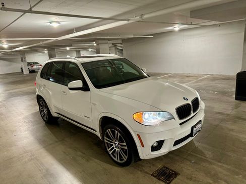 Used 2013 BMW X5 xDrive35i image 5