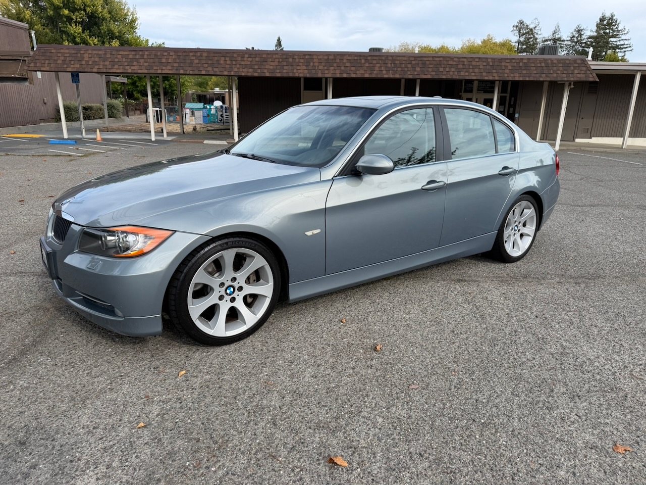 Used 2007 BMW 335i Sedan RWD image 2
