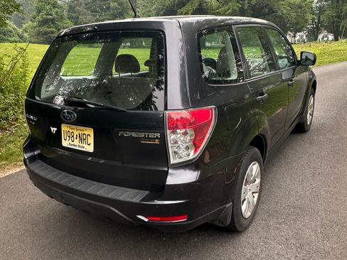 Used 2010 Subaru Forester 2.5X AWD/4WD image 4