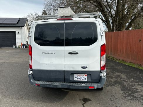 Used 2015 Ford Transit 250 130 Low Roof w/ Exterior Upgrade Package image 9