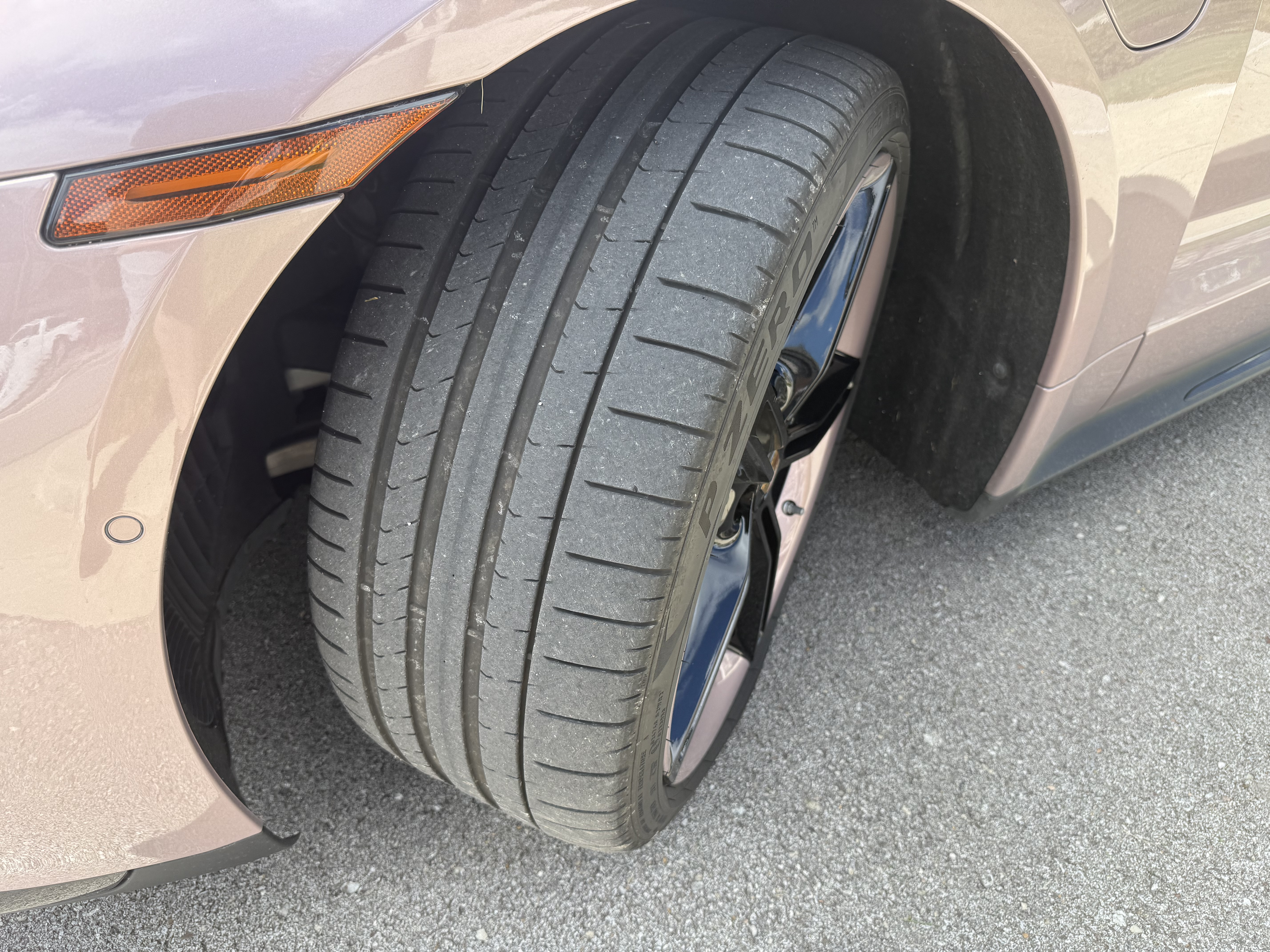 Used 2022 Porsche Taycan RWD image 29