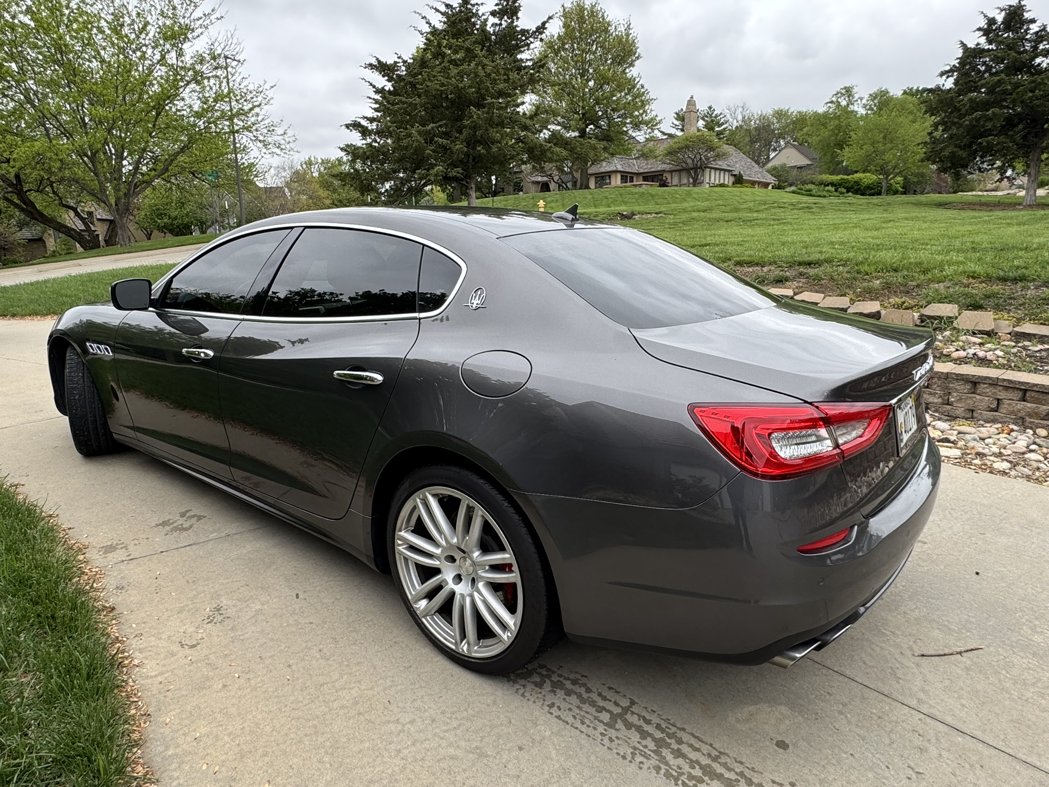 Used 2016 Maserati Quattroporte S RWD image 12