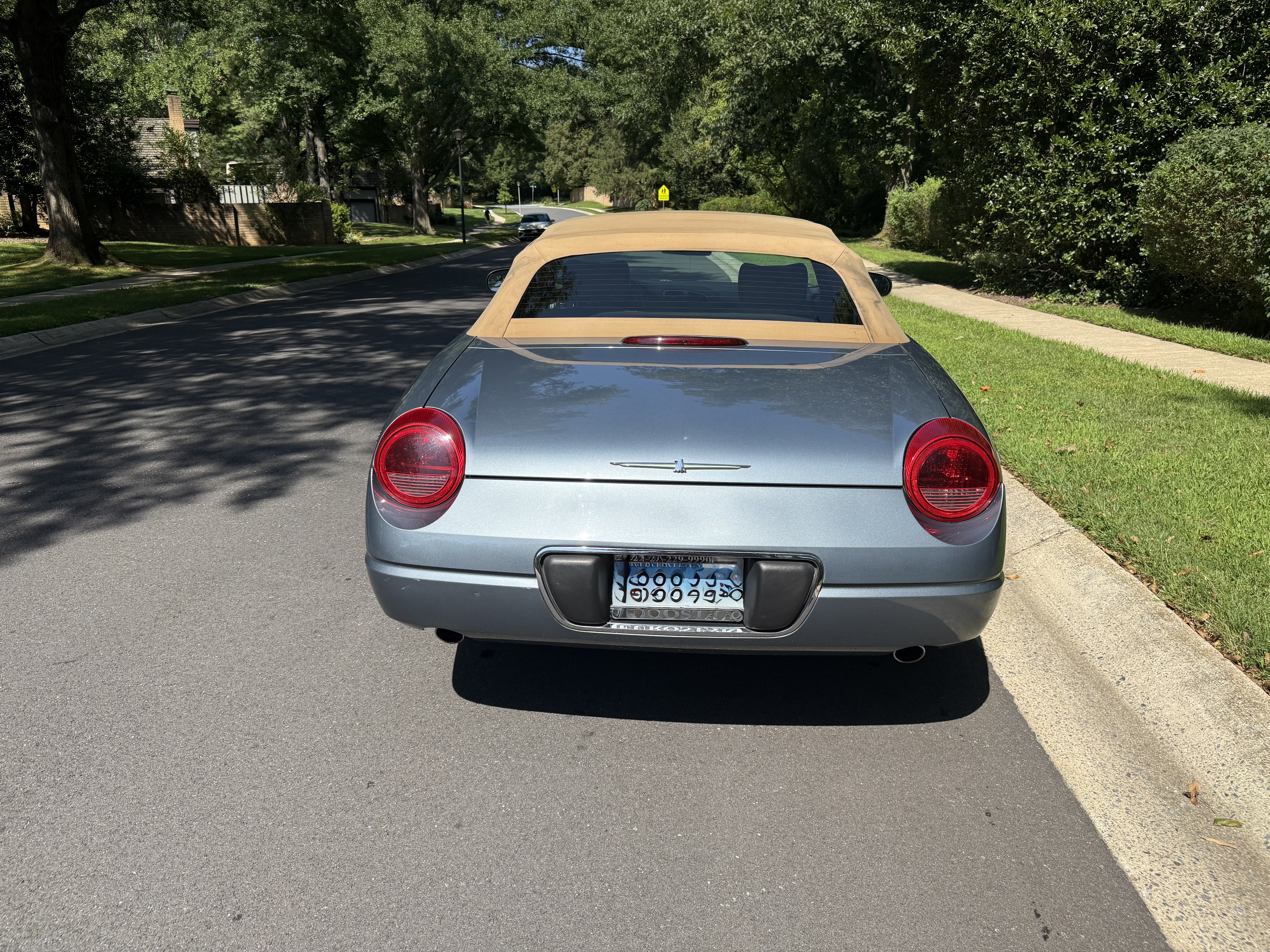 Used 2005 Ford Thunderbird RWD image 6