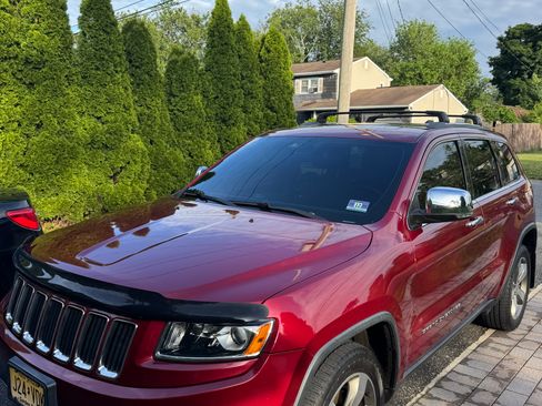 Used 2014 Jeep Grand Cherokee Limited AWD/4WD image 1