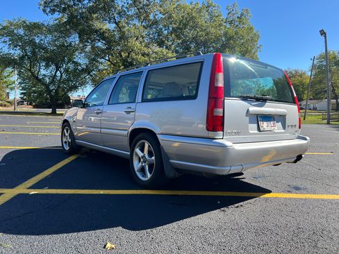 Used 1998 Volvo V70 R image 5