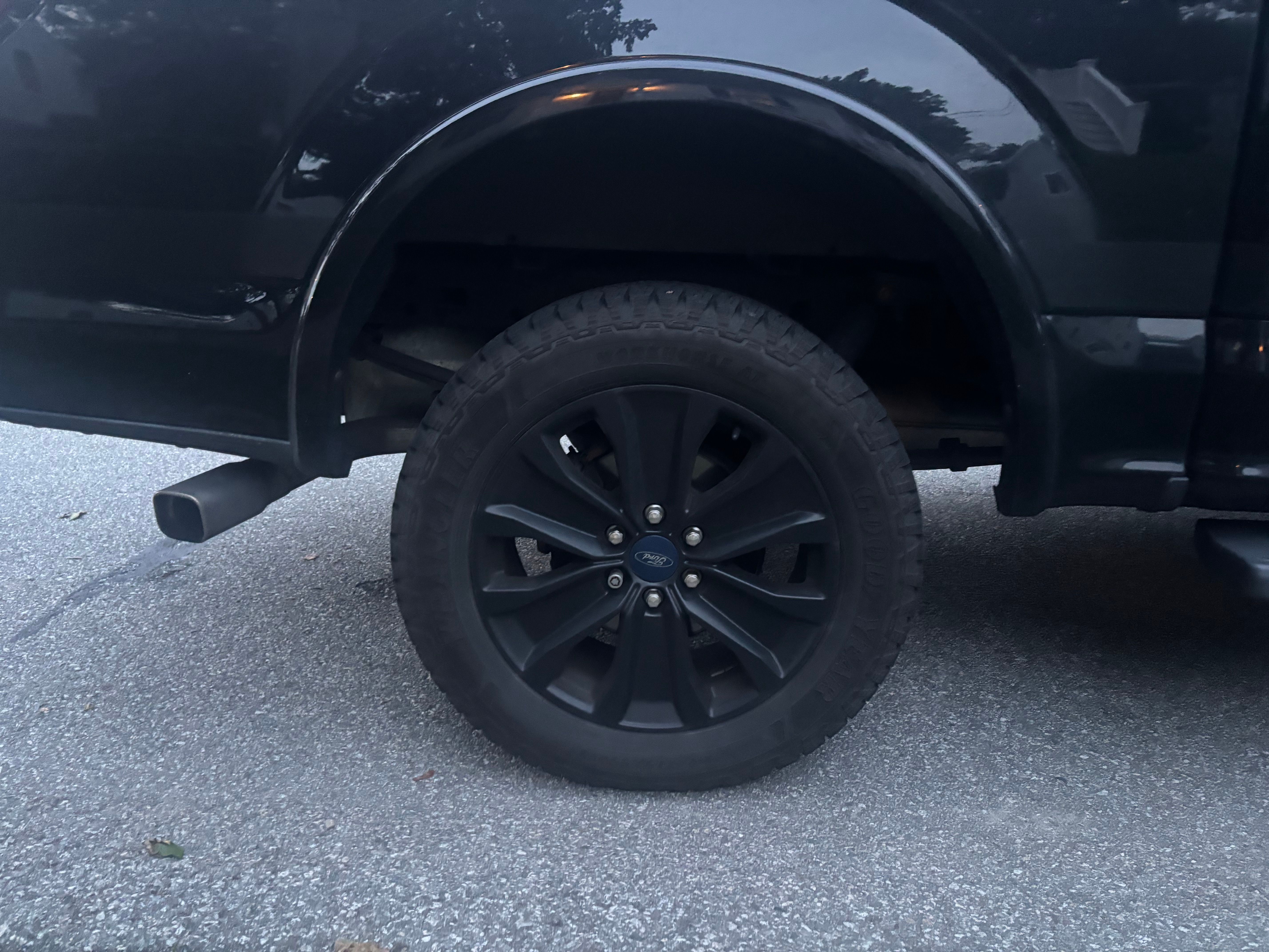 Used 2019 Ford F150 XLT w/ Equipment Group 302A Luxury AWD/4WD image 20