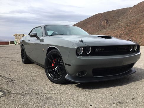 Used 2019 Dodge Challenger R/T Scat Pack w/ 1320 Drag Pack image 2