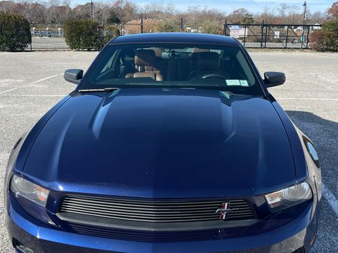 Used 2012 Ford Mustang Premium image 1