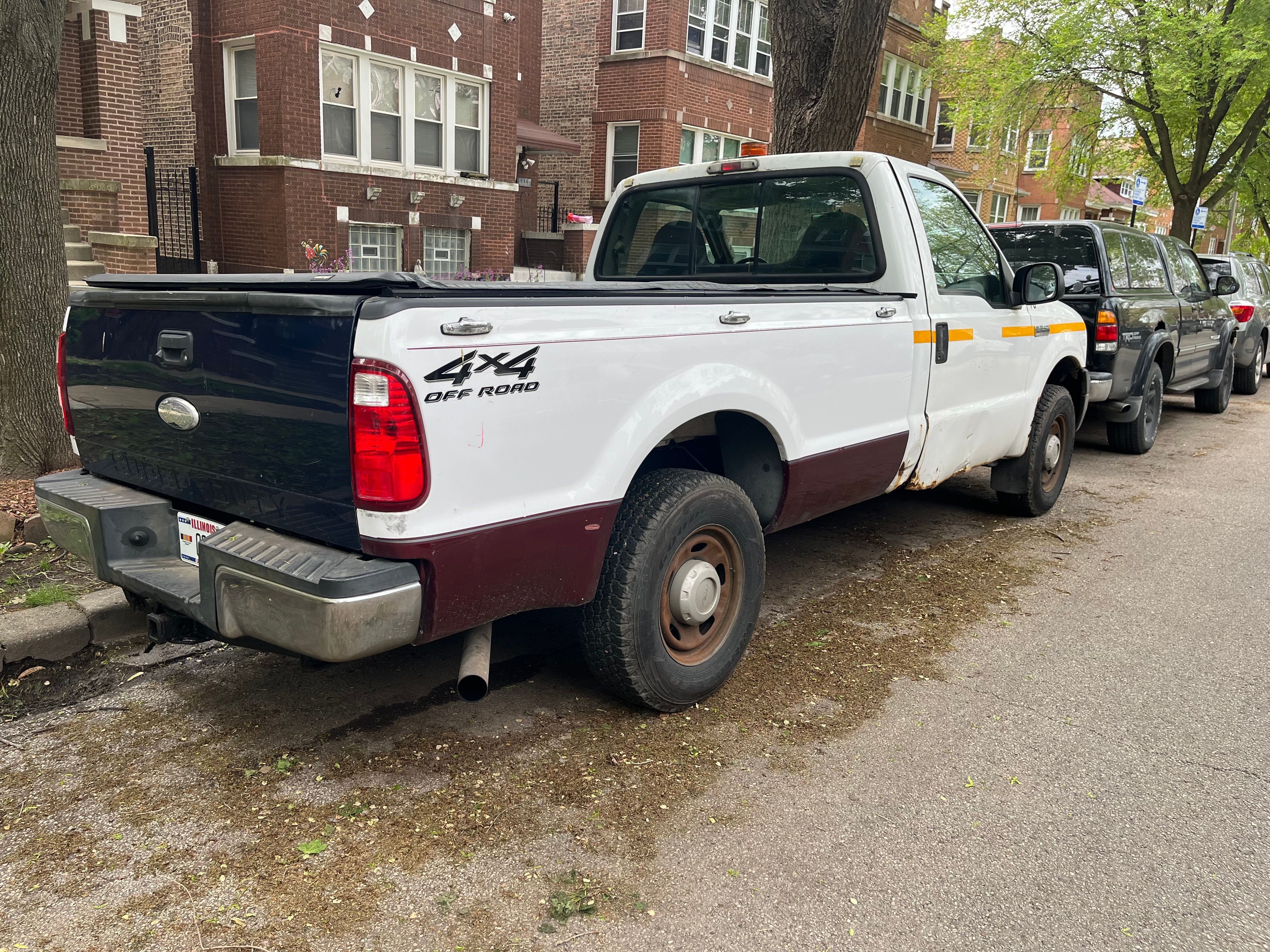Used 2006 Ford F250 XL RWD image 2