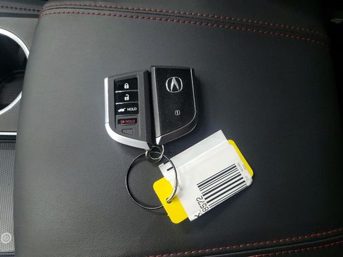 Used 2023 Acura MDX A-Spec image 9