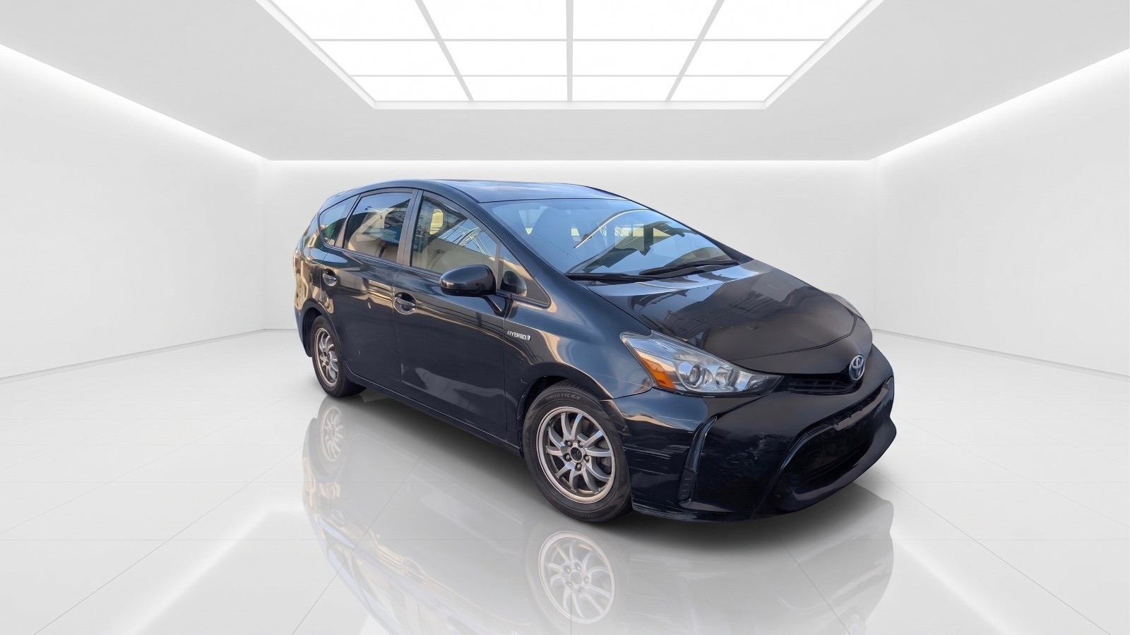 Used 2015 Toyota Prius V Two FWD image 1