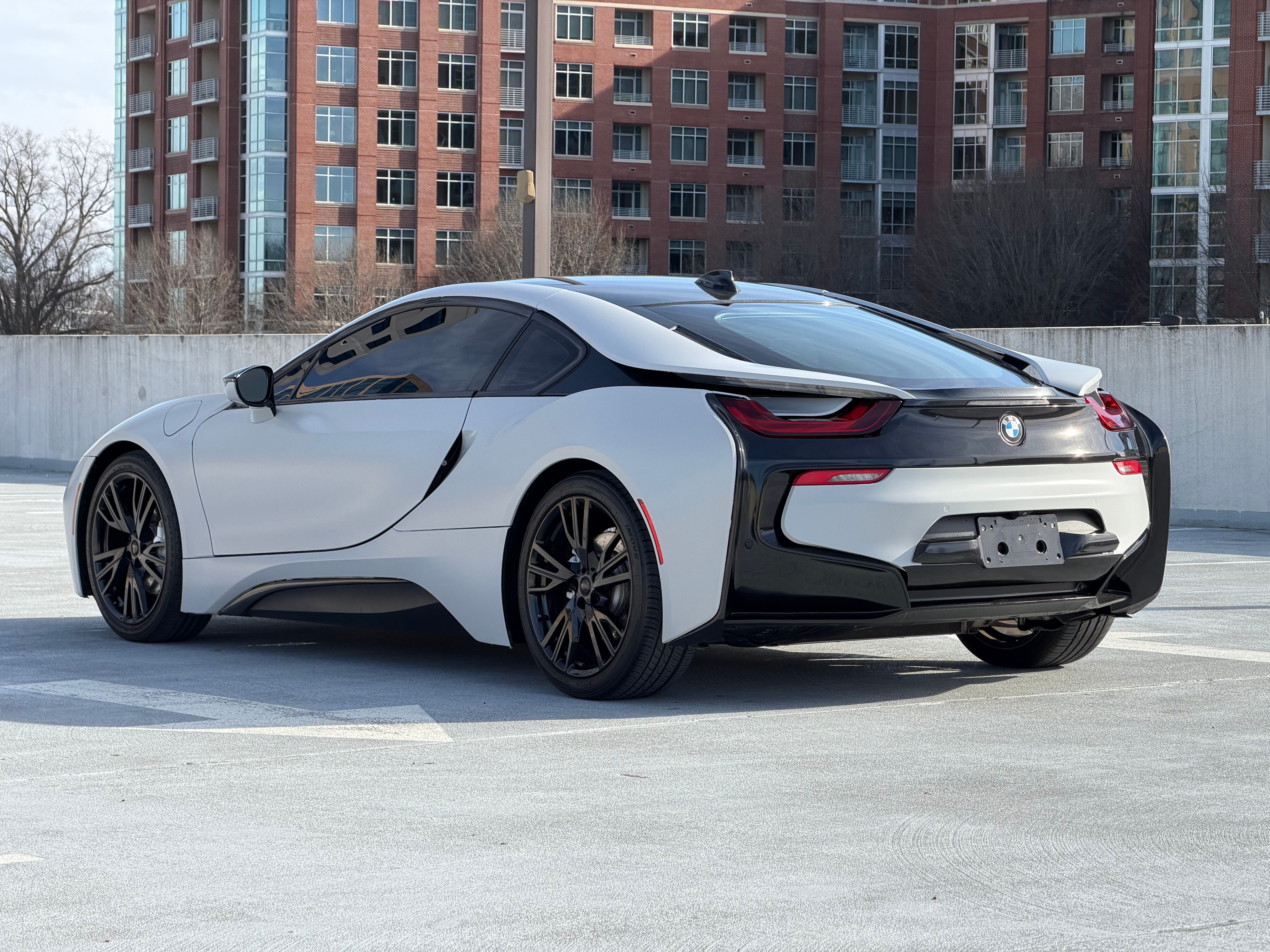 Used 2017 BMW i8 AWD/4WD image 5