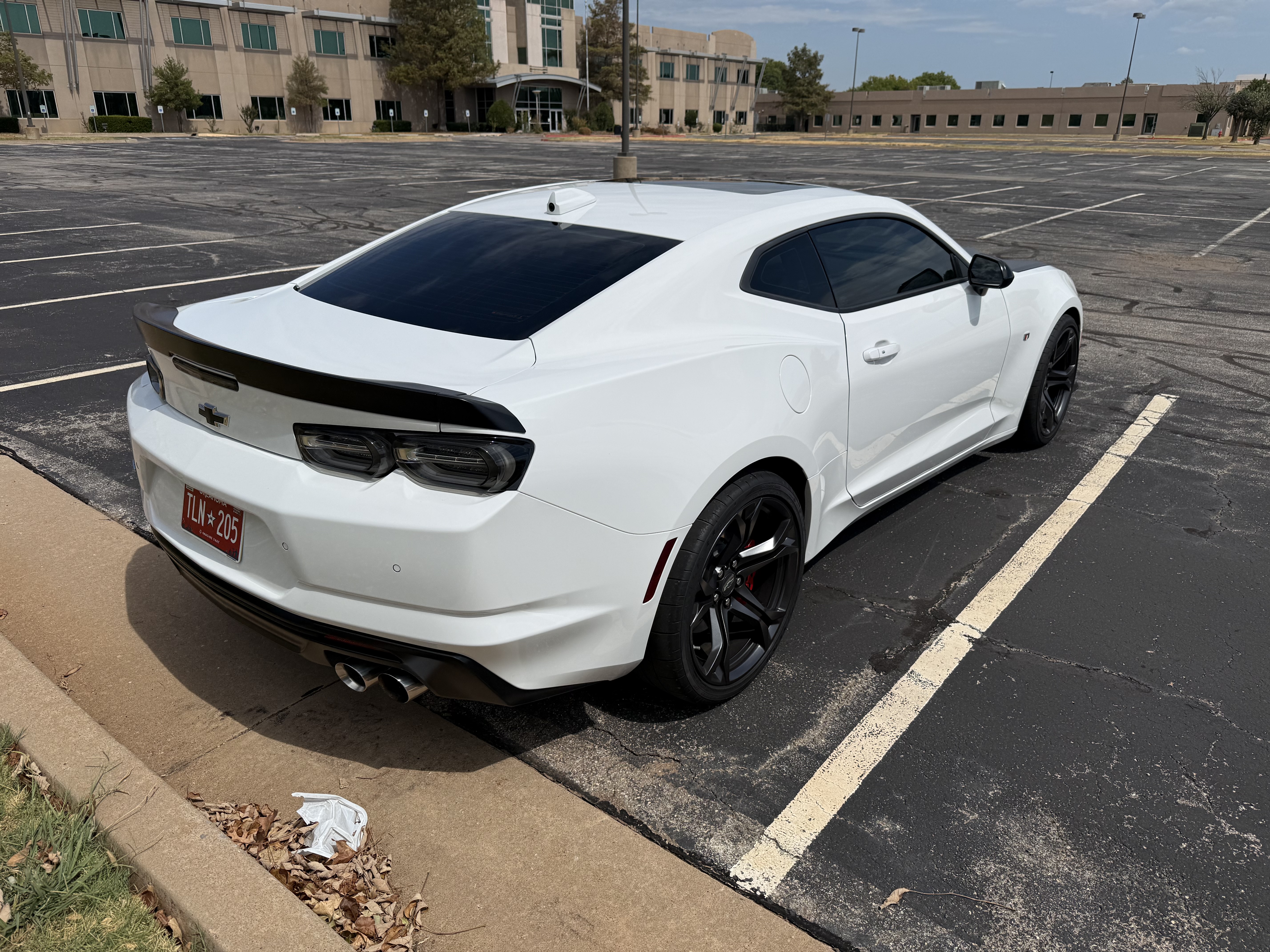 Used 2023 Chevrolet Camaro SS RWD image 5