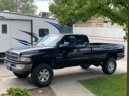 Used 2001 Dodge Ram 2500 Truck 4x4 Quad Cab image 1