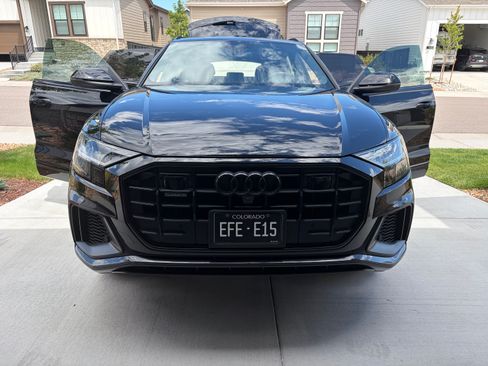 Used 2019 Audi Q8 Prestige w/ Luxury Package AWD/4WD image 16