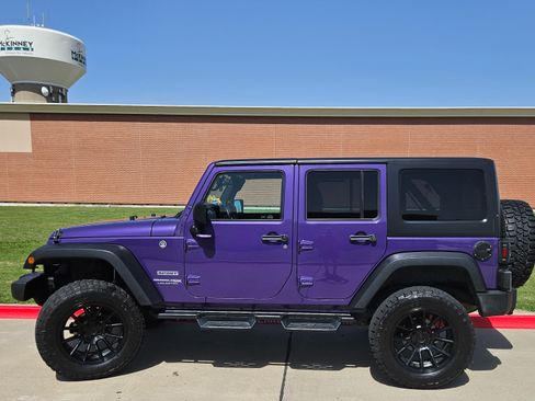 Used 2018 Jeep Wrangler Unlimited Sport S image 2