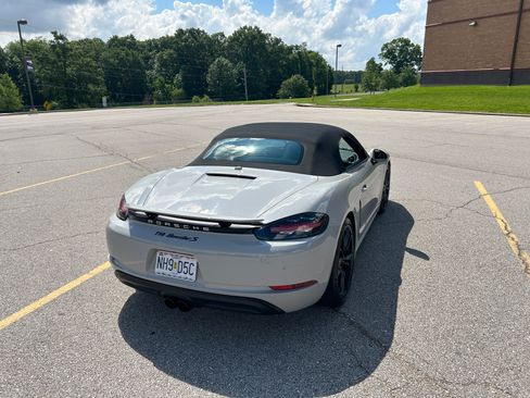 Used 2020 Porsche 718 Boxster S RWD image 10